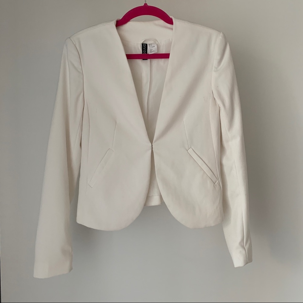 White Divided by H&M blazer ⚪️